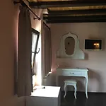 Guest house History Unique
