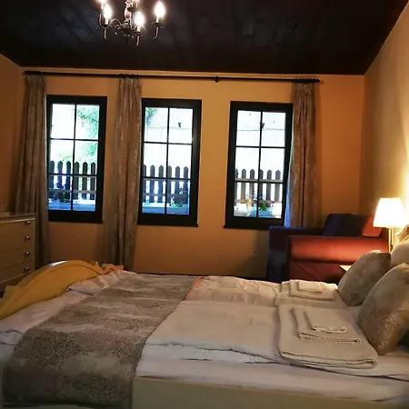 History Unique Велико Търново