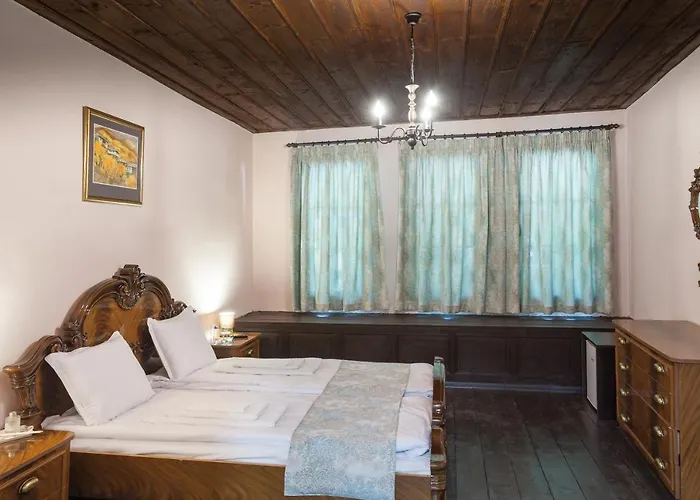 Guest house History Unique